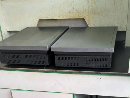 恒溫電熱板優(yōu)質(zhì)304不銹鋼板面，防腐蝕性好